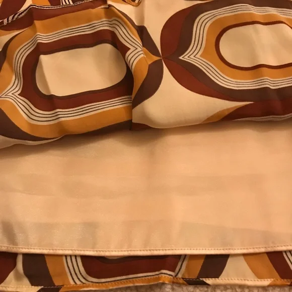 Silk Geometric Patterned Dress - Picture 4 of 5